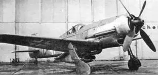 Две фотографии опытной модели Fw 190С V18 Кенгуру На них хорошо видны - фото 171