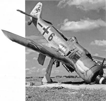 Fw 190А8 вне всякого сомнения принадлежавший 7JG 26 брошенный в Бельгии в - фото 48