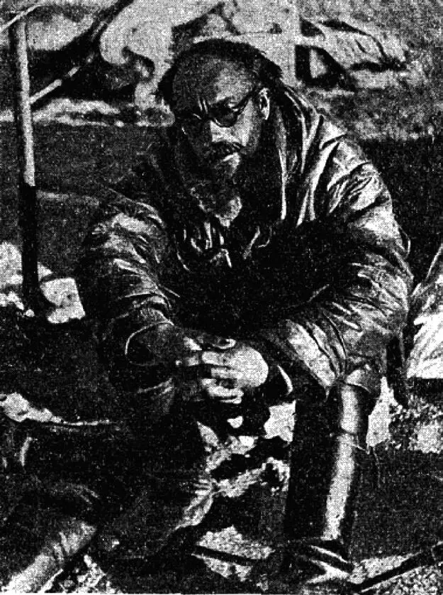 Г А Ушаков в конце маршрута вокруг острова Октябрьской революции Г А - фото 22