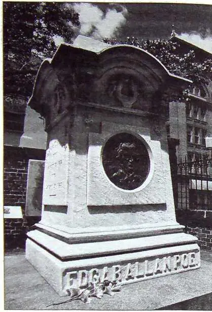 Памятник поставленный на могиле ЭА По в 1875 г Памятник с портретным - фото 17