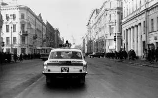 Прекрасно встретили колонну в Питере В сопровождении ГАИ едем по Невскому - фото 56