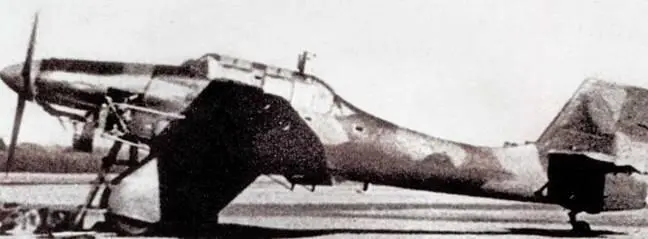 На этом снимке не очень хорошего качества изображен экземпляр Ju 87А1 - фото 18