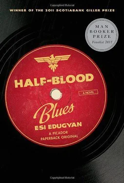 Esi Edugyan Half-Blood Blues обложка книги