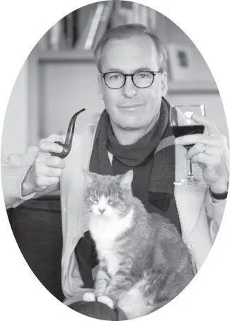 Bob Odenkirk is stuck under a cat holding someones wine and a stinky old pipe - фото 34