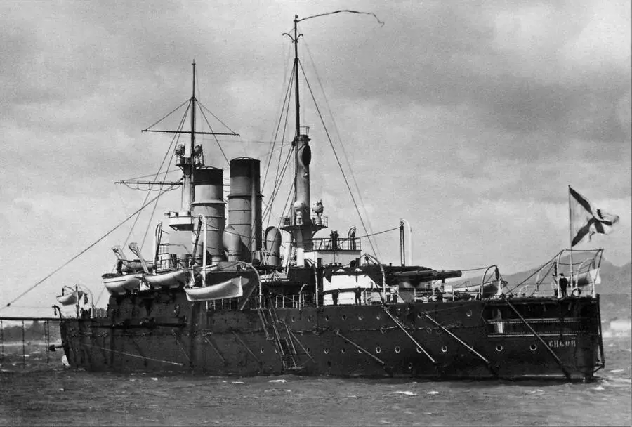Эскадренный броненосец Сисой Великий в районе Тулона Март 1897 года Ф - фото 12