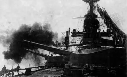 Radetzky во время стрельбы из орудий главного калибра Вместе с тем - фото 41