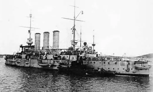 Броненосцы Erzherzog Karl фото вверху Erzherzog Ferdinand Max в центре - фото 72