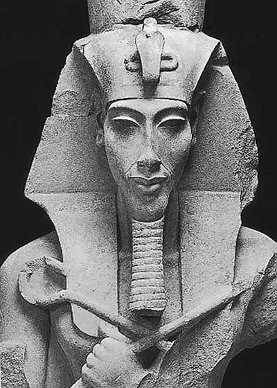 Фараон Аменхотеп IV Эхнатон Особенностью дальнейшего развития египетской - фото 32