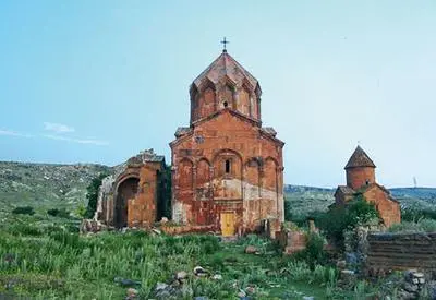 Раз уж мы двинулись в турне по святым местам то решили посетить еще один - фото 47