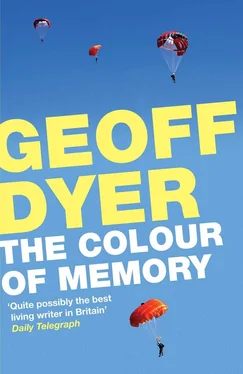 Geoff Dyer The Colour of Memory обложка книги