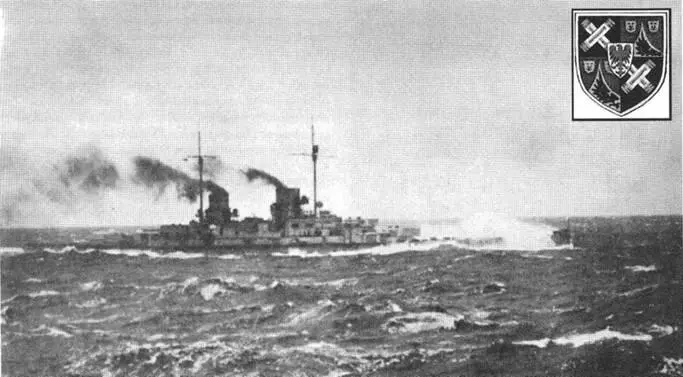 Линейный крейсер Дерфлингер 1914 г За первым немецким линейным крейсером - фото 2