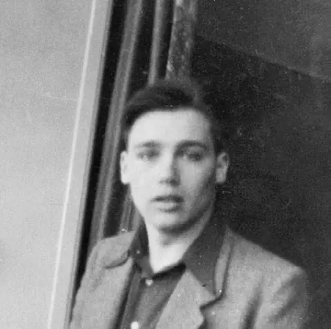 В гостинице Метрополь где прожили 15 года 1953 г Вот он долгожданный - фото 96