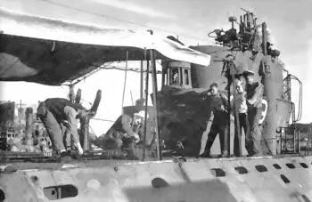 ПЛ I369 после передачи американским оккупационным властям август 1945 г - фото 140