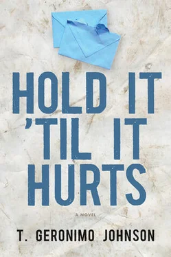 T. Johnson Hold It 'Til It Hurts обложка книги