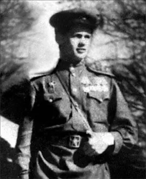 Я родился 27 октября 1923 года в крестьянской семье Жили мы в селе Топь - фото 65