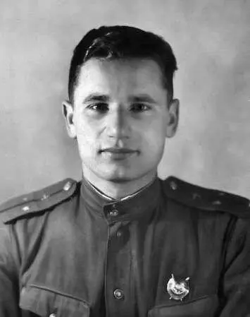 Я родился в апреле 1918 года в селе Ивановское Самарской области или как тогда - фото 16