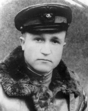 Я родился в 1914 году а в 1936м по призыву ЦК ВЛКСМ был призван в армию и - фото 21