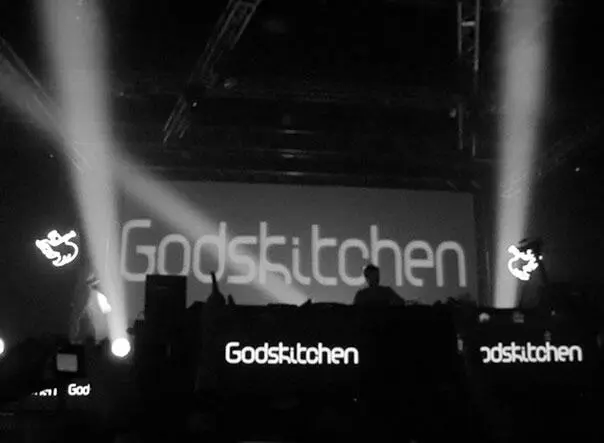 Trip hop Трипхоп Одно из самых ярких среди новых направлений попмузыки - фото 205