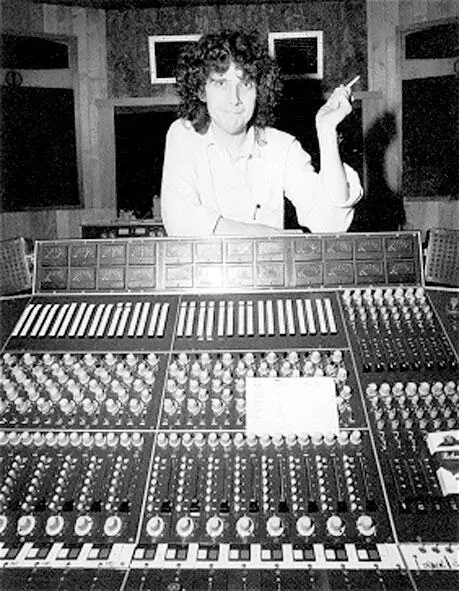 Мартин Ханнет Asia Support act Разогрев Во время гастрольных туров - фото 304