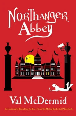 Val McDermid Northanger Abbey обложка книги