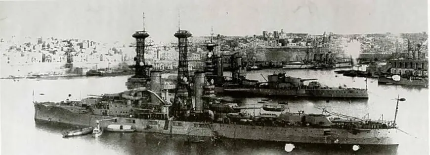 Линейный корабль Норт Дакота на Мальте 17 декабря 1919 г вверху - фото 137