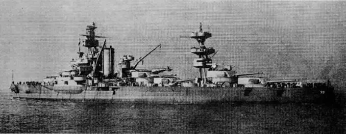 Арканзас в 1942 г Задержавшись в ПирлХарборе лишь на один день линкор - фото 84