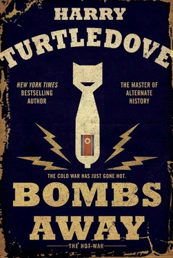 Harry Turtledove Bombs Away обложка книги