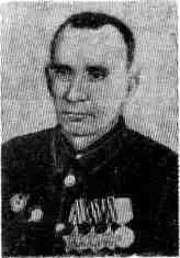 Стоял промозглый ноябрь 1942 года Снайперы Яков Антонов и Кагир Валеев лежали - фото 18