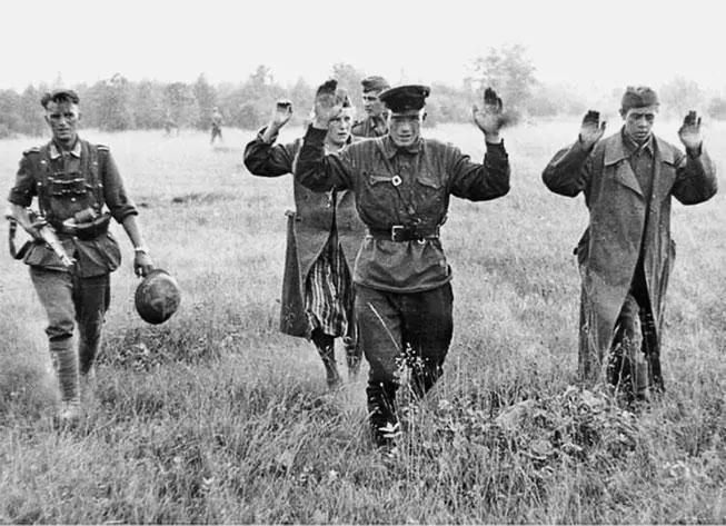 Горечь плена Все это както не укладывалось в голове Помню нам дали задание - фото 8