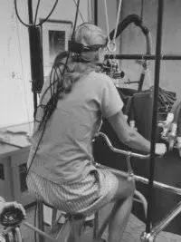 Between 17 January and 15 July 1961 eighteen women pilots were tested at the - фото 6