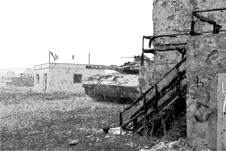 Воевода в черном комбинезоне с нашивками из щита и меча на рукаве и сам - фото 1