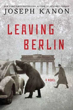 Joseph Kanon Leaving Berlin