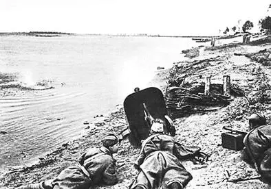 Бои на Днепре 1943 год В эти часыНовороссийскоТаманская операция 227я - фото 452