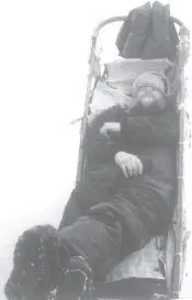 Sleds make good places to catch naps Tired mushers sleep in on and beside - фото 41