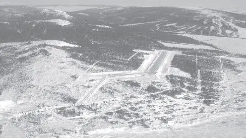 The village of Koyuk and its gravel airstrip hug the north shore of Norton Bay - фото 116