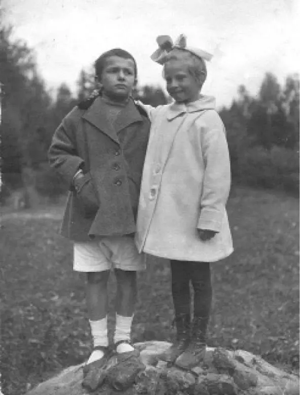 Кузены 1950е Новобрачные 1966 Накануне войны 1 мая 1941 - фото 474