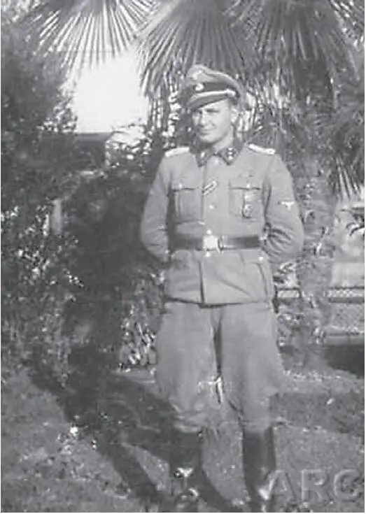 Kurt Franz on an outing with Haya near Gorizia in May 1944 Kurt Franz - фото 21