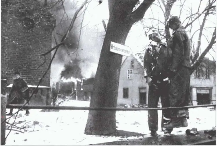 Повешенные коллаборационисты Германия 1945 г Суд на АА Власовым и его - фото 32