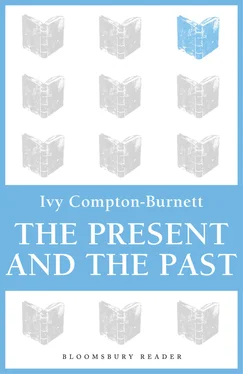 Ivy Compton-Burnett The Present and the Past обложка книги