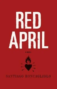 Santiago Roncagliolo Red April обложка книги