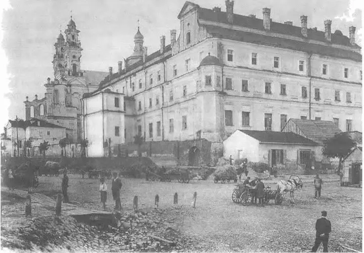 Коллегиум и иезуитский костёл на открытке 1930х г Стоит отметить что - фото 115