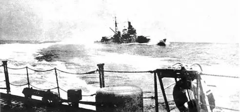 Тяжелые крейсера Японии во время учений Середина 1930х гг Бак тяжелого - фото 110