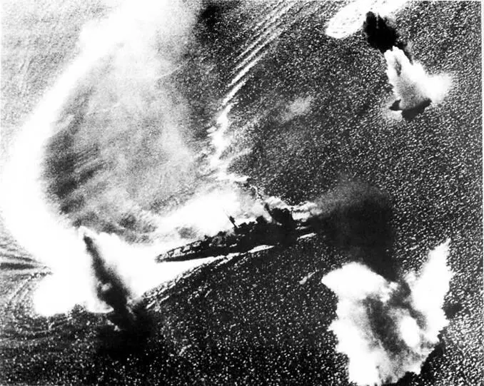 Тяжелый крейсер Начи в бою 5 ноября 1944 г Меко в Сингапуре 1945 г - фото 148