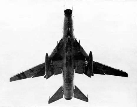 Су17М заходит на посадку Март 1983 г Су17М который использовался для - фото 18