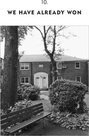 The garden apartment second floor right where the author grew short dark - фото 71