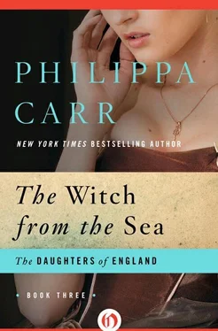 Philippa Carr Witch from the Sea обложка книги