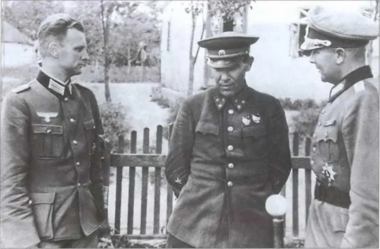 Генераллейтенант ИН Музыченко командующий 6й армии ЮгоЗападного фронта в - фото 30