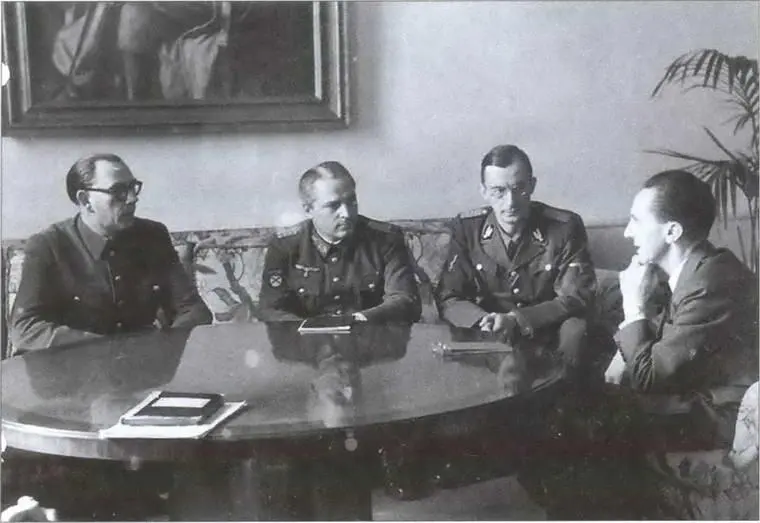Встреча с Геббельсом Первый слева АА Власов второй слева ГН Жиленков - фото 65