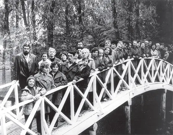 Экскурсовод в Пушкинских Горах 19761977 Из архива Наташи Шарымовой Портрет - фото 13
