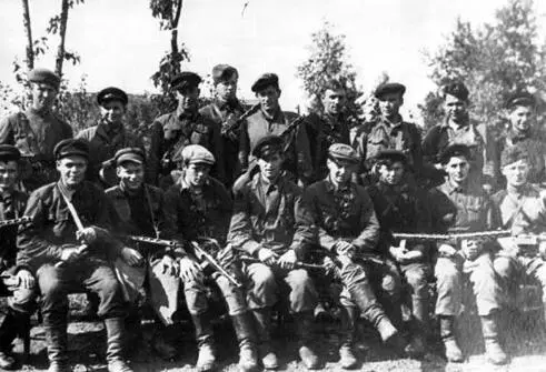 Основа партизанских сил истребители Партизаны Великой Отечественной войны - фото 21